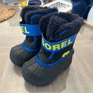 Sorel kids snow boots Sz 6